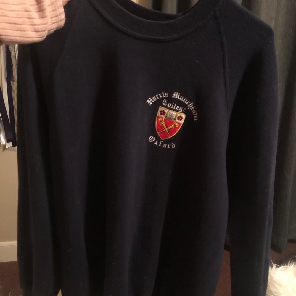 sweatshirt